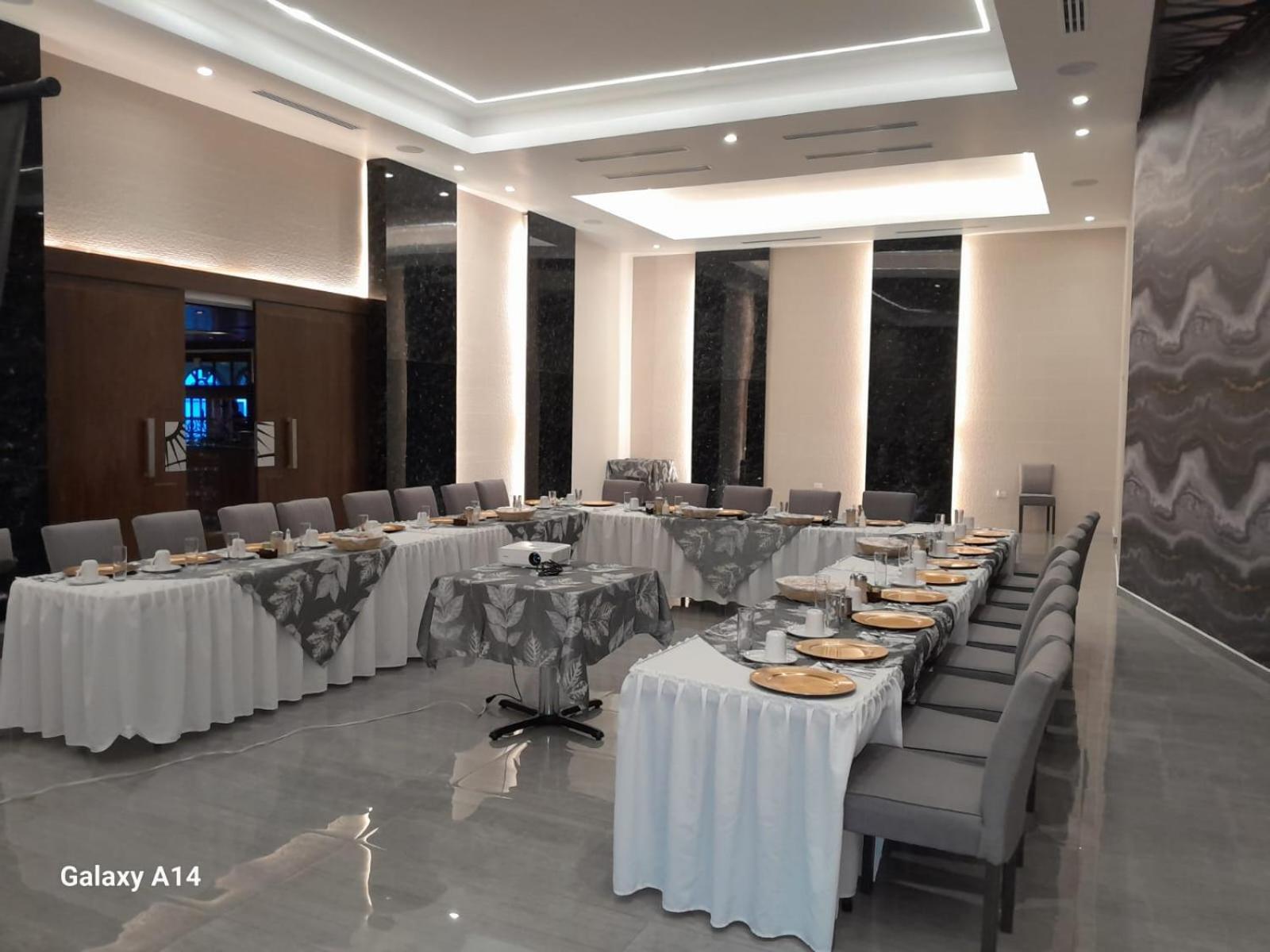 Hotel Villa Del Sol Сиудад Хуарес Екстериор снимка